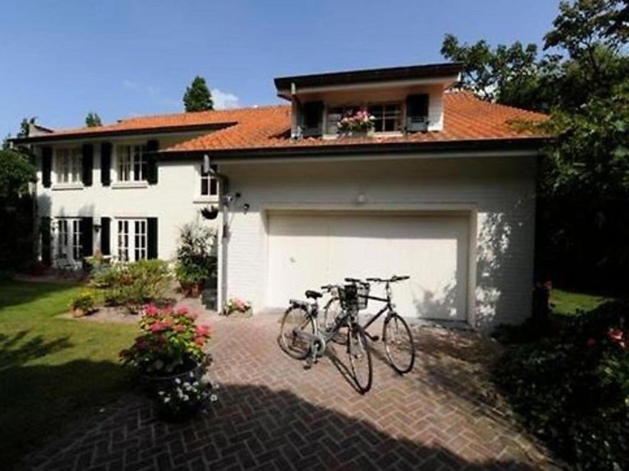 Vakantiehuis Spacious In The Center Of