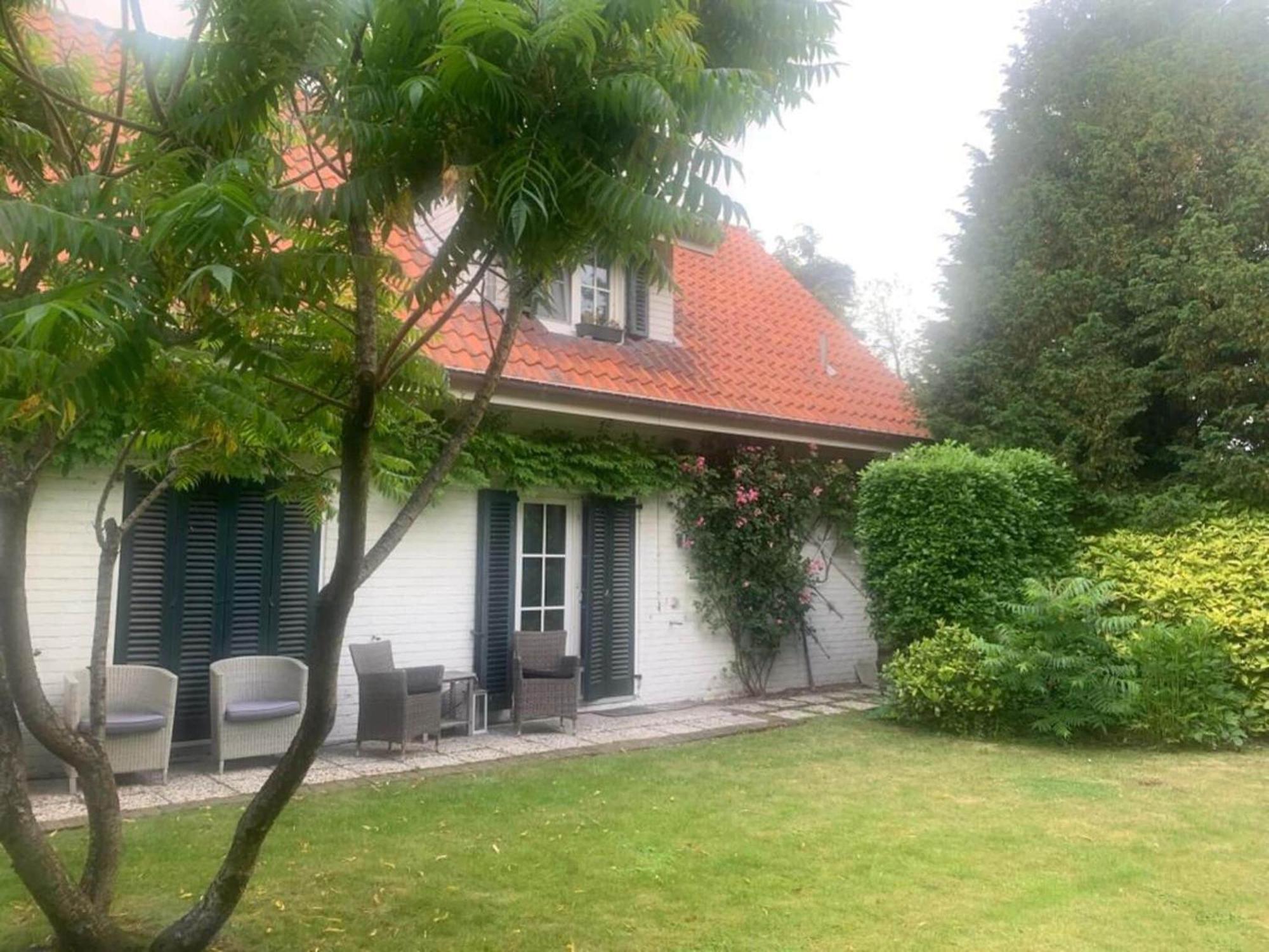 Vakantiehuis Spacious In The Center Of *